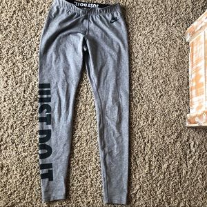 Nike Pants - Athletic leggings Nike Pants - Athletic leggings